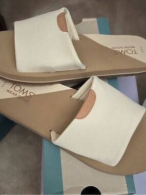 TOMS Cream Wide Strap Slide Sandals